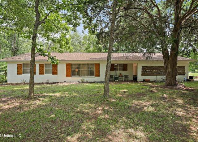 Property at 1563 Dry Creek Rd, Magee, MS 39111, 3 beds, 2 baths