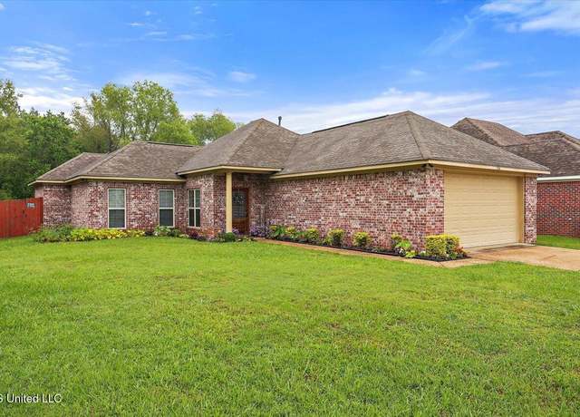 Property at 736 Hartwood Cv, Brandon, MS 39042, 3 beds, 2 baths