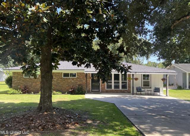 Property at 515 E Old Pass Rd, Long Beach, MS 39560, 3 beds, 1 bath