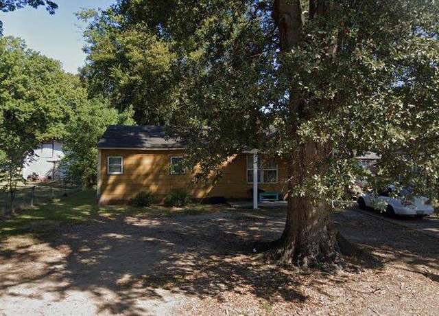 Property at 1114 Helen St, Greenville, MS 38703, 3 beds, 1 bath