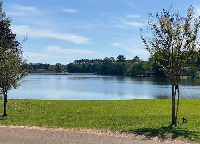 Property at 111 Cedar Rdg, Mccomb, MS 39648