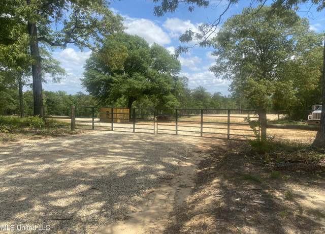 Property at 1 Oak Creek Dr, Mchenry, MS 39561