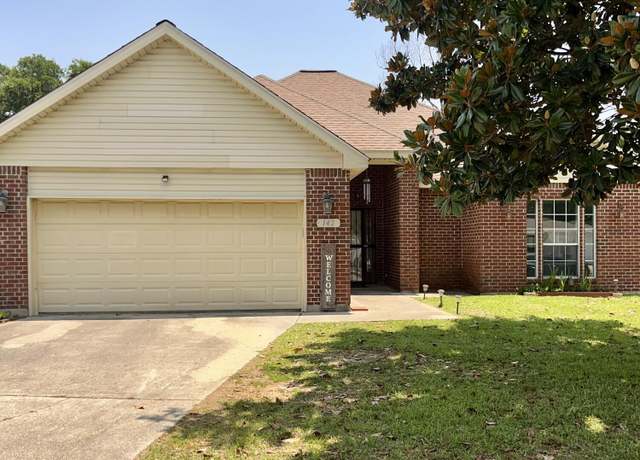 Property at 142 Pine Grove Ave, Biloxi, MS 39531, 3 beds, 2 baths