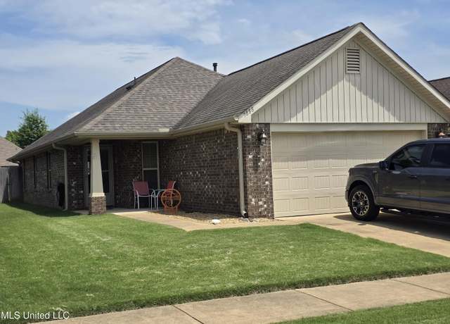 Property at 7888 Allenwood Ln, Olive Branch, MS 38654, 3 beds, 2 baths