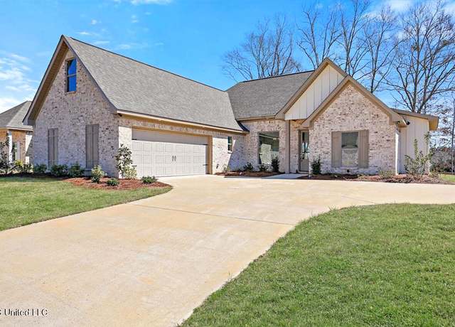 Property at 654 Prosperity Pl, Brandon, MS 39042, 4 beds, 3.5 baths