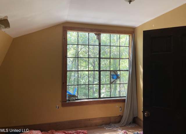 Property at 231 Abernathy Rd, Flora, MS 39071, 3 beds, 2 baths