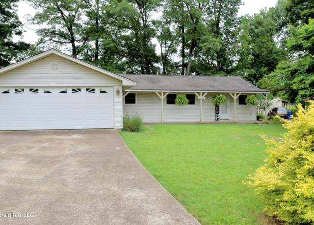 Property at 10991 High Rd, Hernando, MS 38632, 3 beds, 2.5 baths