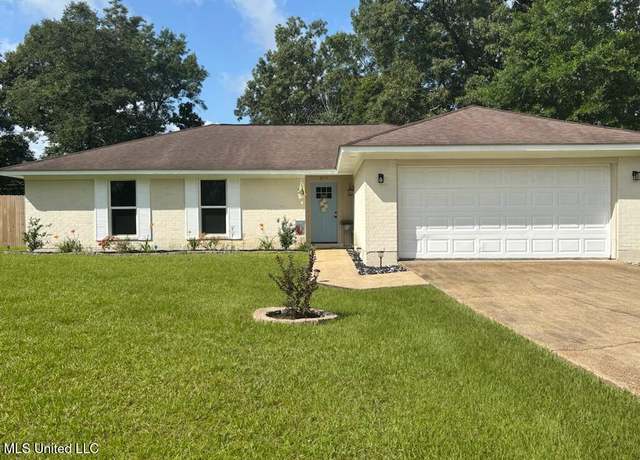 Property at 8715 Pine Ridge Blvd, Diamondhead, MS 39525, 4 beds, 2 baths