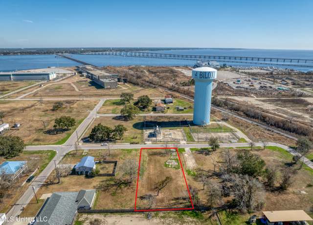 Property at 315 Maple St, Biloxi, MS 39530