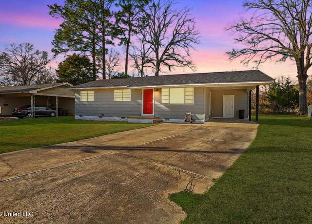 Property at 3236 E Lisa Dr, Pearl, MS 39208, 3 beds, 1 bath