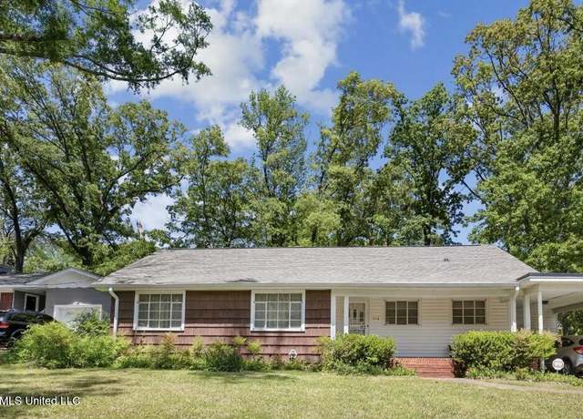 Property at 516 Naples Rd, Jackson, MS 39206, 3 beds, 2.5 baths