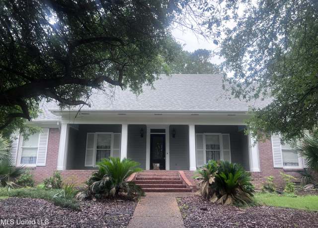 Property at 118 Northwind Dr, Brandon, MS 39047, 3 beds, 2.5 baths