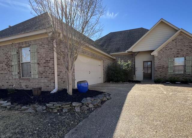 Property at 312 Flagstone Dr, Brandon, MS 39042, 4 beds, 3 baths