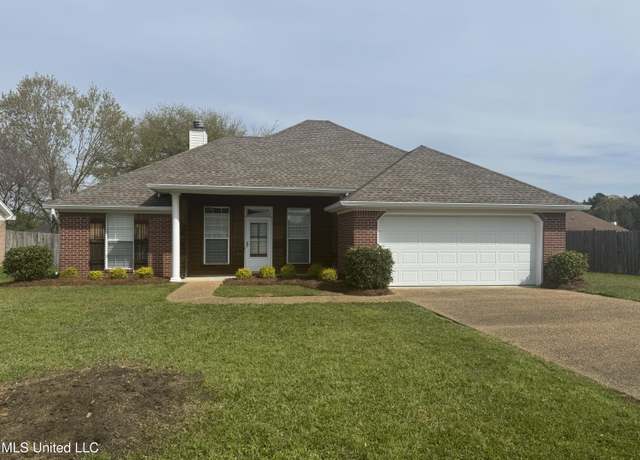 Property at 104 Laurel Park Pl, Pearl, MS 39208, 3 beds, 2 baths
