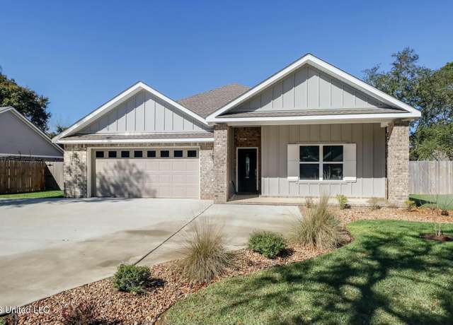 Property at 1609 S 8th St, Ocean Springs, MS 39564, 4 beds, 2.5 baths