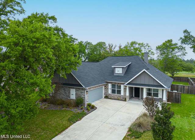 Property at 11956 Ol Oak Dr, Gulfport, MS 39503, 4 beds, 3 baths