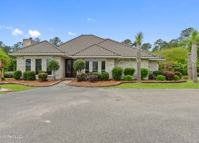 Property at 18437 Robinson Rd, Gulfport, MS 39503, 4 beds, 3.5 baths