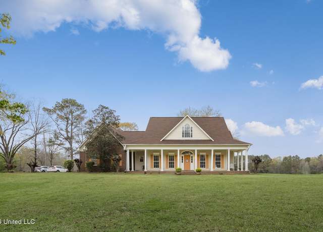 Property at 214 Grace Ln, Flora, MS 39071, 4 beds, 2 baths