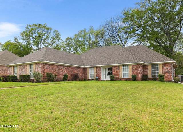 Property at 105 Cambridge Cv, Clinton, MS 39056, 4 beds, 2 baths