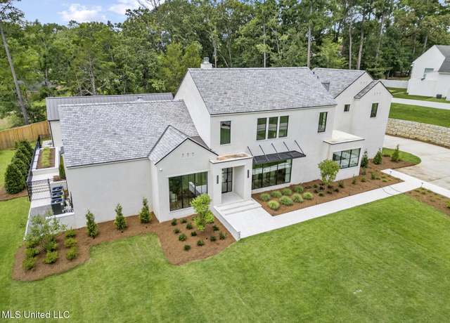 Property at 915 Montrose Drive Dr, Ridgeland, MS 39157, 4 beds, 5.5 baths