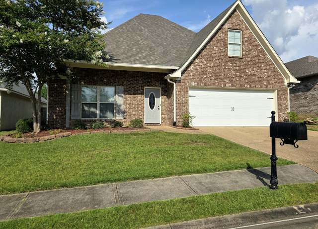 Property at 305 Flagstone Dr, Brandon, MS 39042, 3 beds, 2 baths