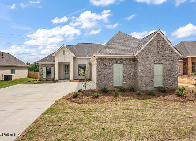 Property at 216 Azure Dr, Canton, MS 39046, 3 beds, 2 baths