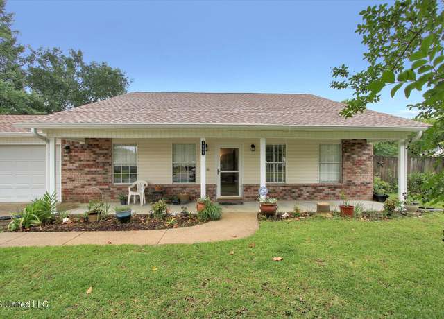 Property at 8809 Old Walnut Rd, Ocean Springs, MS 39564, 3 beds, 2 baths