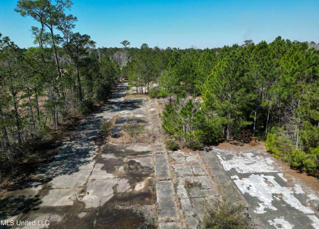 Property at 1705 Waveland Ave, Waveland, MS 39576