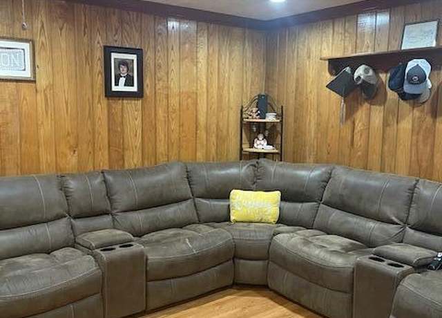 Property at 100 Renshaw Rd, Yazoo City, MS 39194, 3 beds, 2 baths