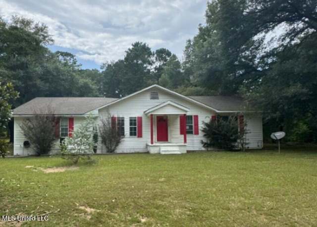 Property at 515 Spring St, Taylorsville, MS 39168, 3 beds, 2 baths