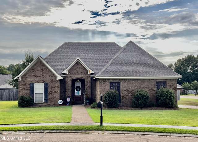 Property at 113 Windy Holw, Madison, MS 39110, 3 beds, 2 baths