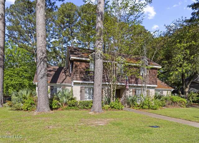 Property at 5345 Runnymede Rd, Jackson, MS 39211, 4 beds, 3 baths