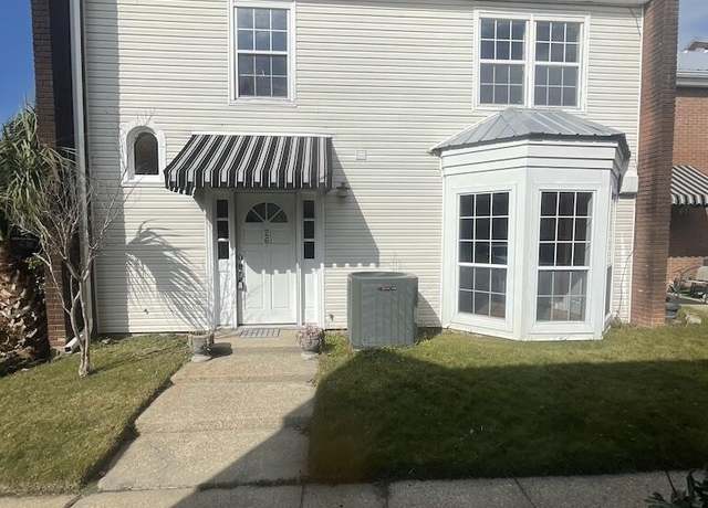 Property at 928 Courthouse #26 Rd, Gulfport, MS 39507, 2 beds, 2.5 baths