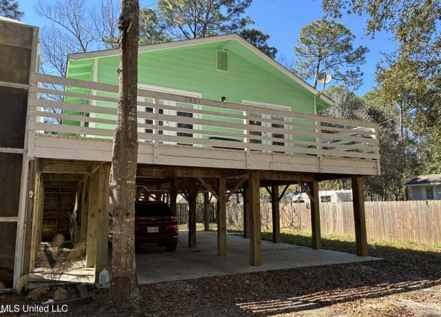 Property at 2001 S 7th St, Ocean Springs, MS 39564, 2 beds, 2 baths