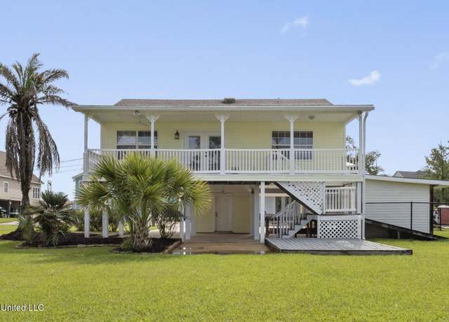 Property at 15031 Sioux Pl, Kiln, MS 39556, 2 beds, 2 baths