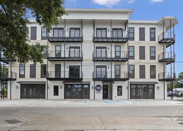 Property at 124 Court Unit #204 St, Bay Saint Louis, MS 39520, 1 bed, 2 baths
