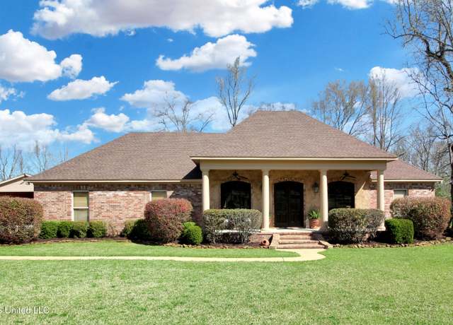 Property at 112 Pinehaven Pl, Clinton, MS 39056, 4 beds, 3 baths