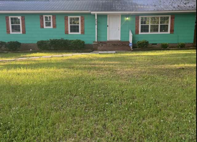 Property at 315 E Northside Dr, Jackson, MS 39206, 3 beds, 2 baths