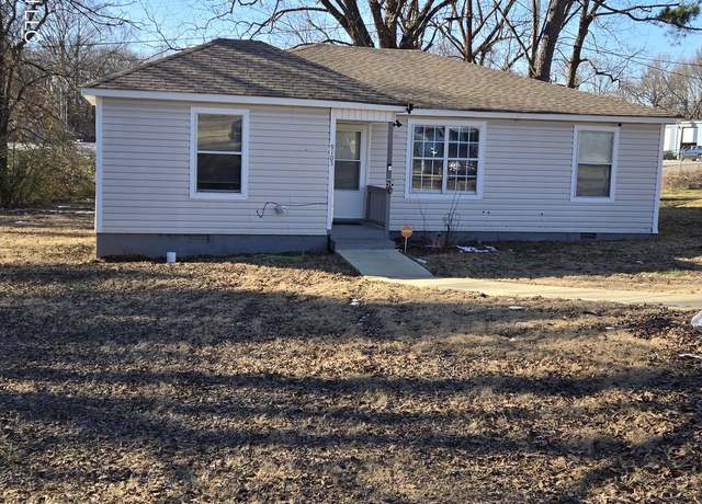 Property at 9105 Tulane Rd, Southaven, MS 38671, 3 beds, 2 baths