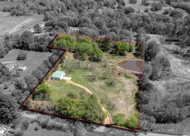 Property at 53 South Crockett Rd, Senatobia, MS 38668