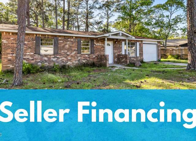 Property at 2313 Ladnier Rd, Gautier, MS 39553, 3 beds, 2 baths