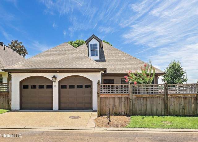 Property at 30 Charleston Cir, Brandon, MS 39047, 2 beds, 2 baths