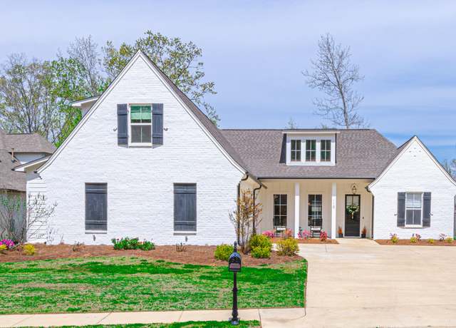 Property at 118 Camden Way, Madison, MS 39110, 5 beds, 4 baths
