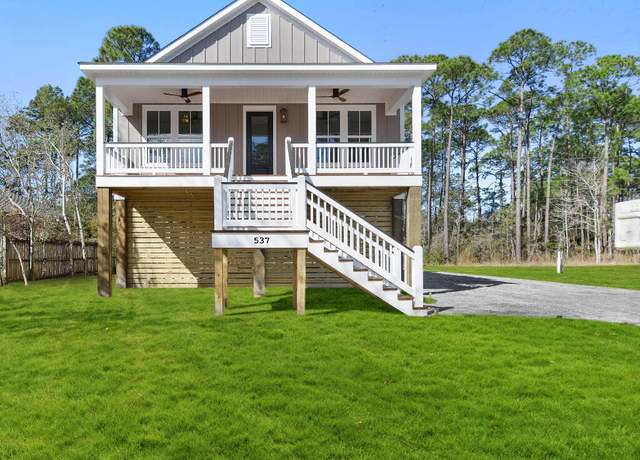 Property at 537 Royal Oak Dr, Pass Christian, MS 39571, 3 beds, 2 baths