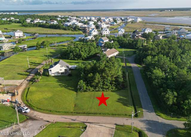 Property at 621 Riverview Rd, Bay Saint Louis, MS 39520