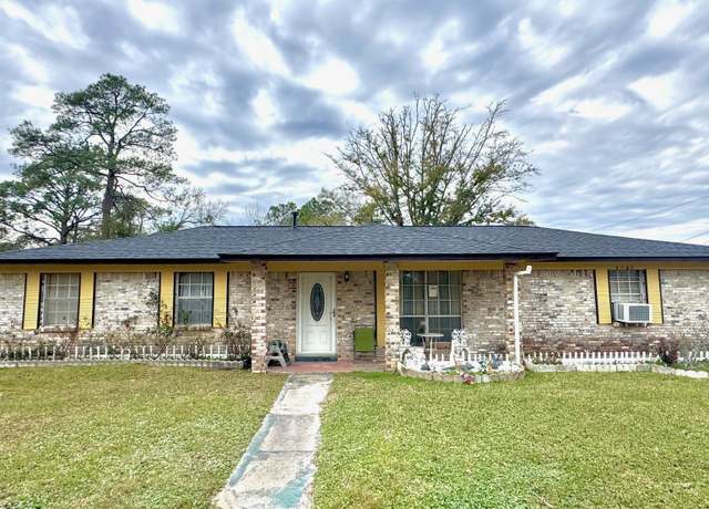 Property at 3725 Macphelah Rd, Moss Point, MS 39563, 3 beds, 2 baths