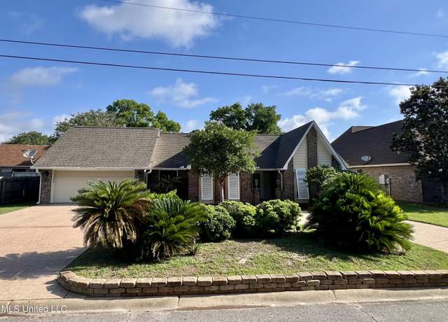 Property at 2405 Burke St, Gulfport, MS 39507, 3 beds, 2 baths