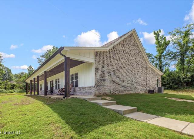 Property at 335 Aaron Rd, Sarah, MS 38665, 3 beds, 2 baths