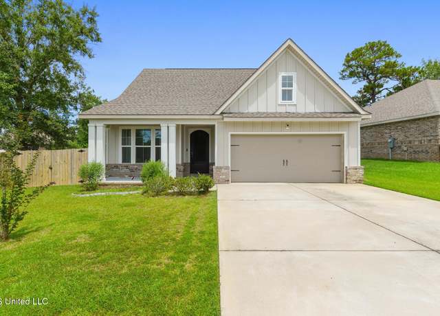 Property at 10545 W Landon Green Cir, Gulfport, MS 39503, 3 beds, 2.5 baths