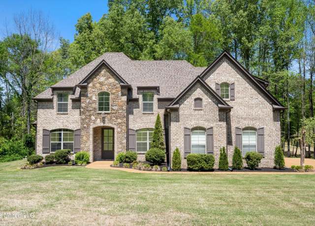 Property at 8240 Steven Henry Rd, Hernando, MS 38632, 5 beds, 3 baths